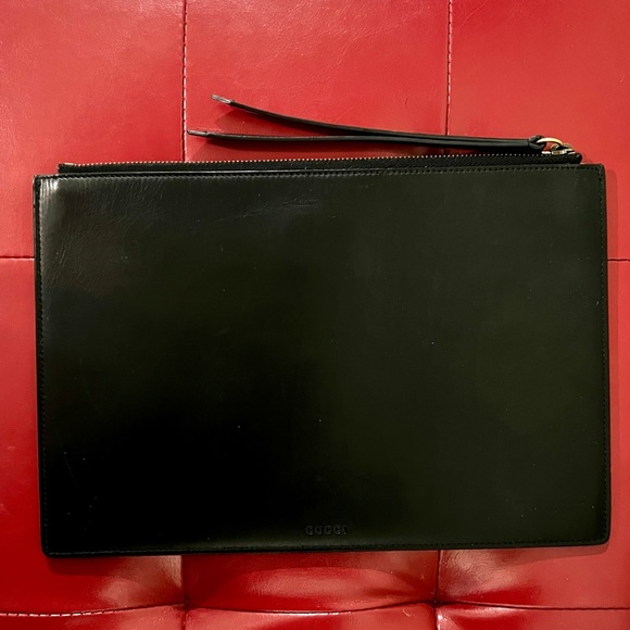 👑✅PRICE FIRM✅ AUTHENTIC Calfskin Life is Gucci Clutch - Picture 3 of 17
